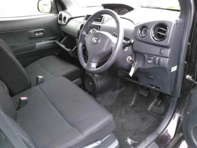 TOYOTA BB