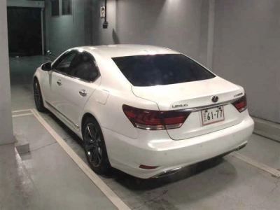 LEXUS LS