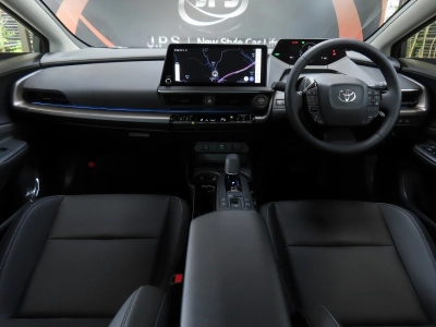 TOYOTA PRIUS PHV