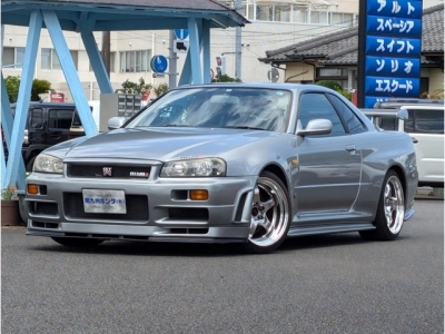 NISSAN SKYLINE