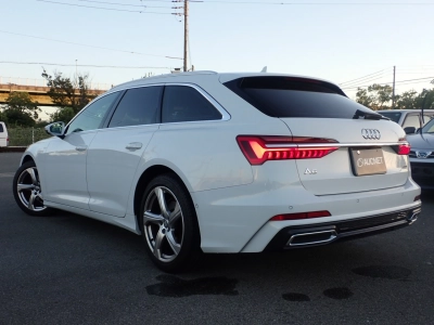 AUDI A6 AVANTE