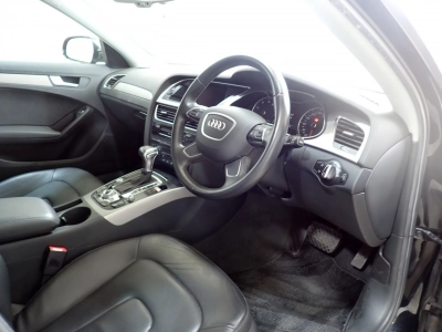 AUDI A4 AVANTE