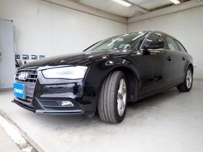 AUDI A4 AVANTE