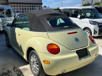 VOLKSWAGEN BEETLE