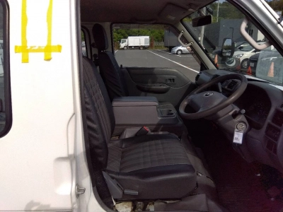 MAZDA BONGO VAN