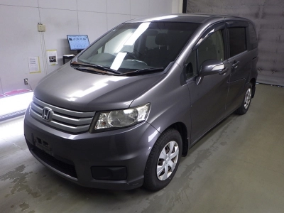 HONDA FREED SPIKE