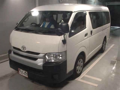TOYOTA HIACE WAGON