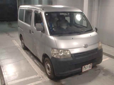 TOYOTA TOWN ACE VAN