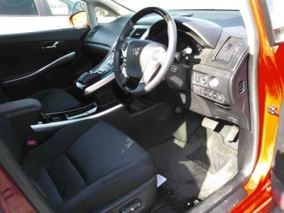 TOYOTA SAI