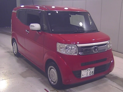 HONDA N-BOX SLASH