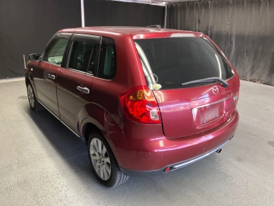 MAZDA VERISA