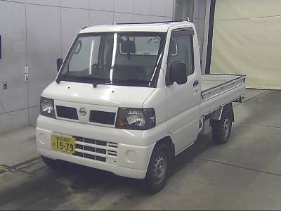 NISSAN CLIPPER TRUCK