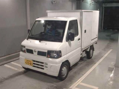 NISSAN CLIPPER