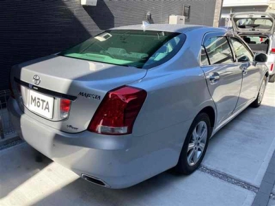 TOYOTA CROWN MAJESTA