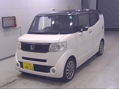 HONDA N-BOX SLASH