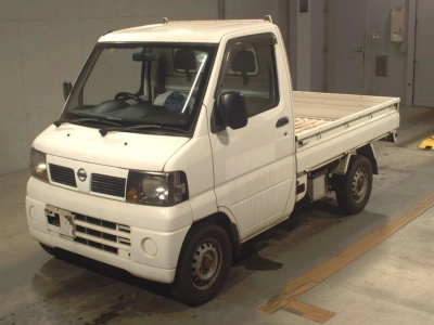 NISSAN CLIPPER TRUCK