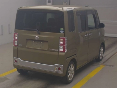 DAIHATSU WAKE