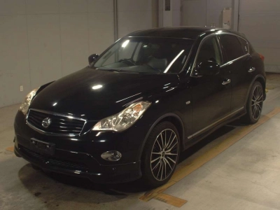 NISSAN SKYLINE CROSSOVER