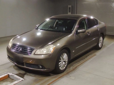 NISSAN FUGA