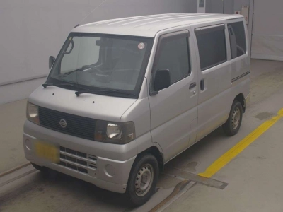 NISSAN CLIPPER VAN