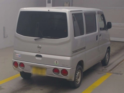 NISSAN CLIPPER VAN