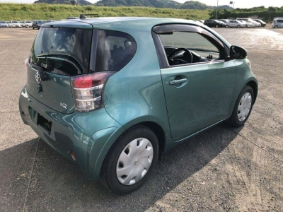 TOYOTA IQ