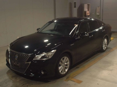 TOYOTA CROWN HYBRID
