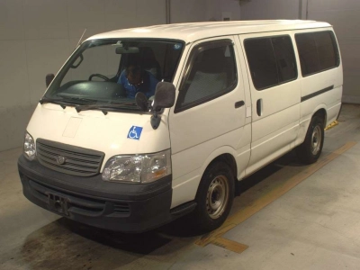 TOYOTA HIACE WAGON