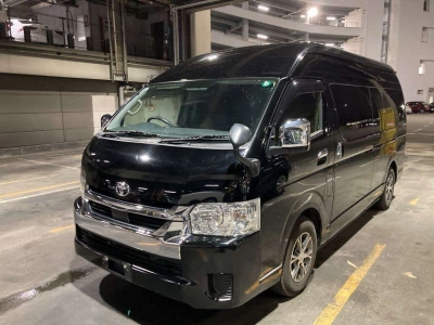 TOYOTA HIACE WAGON