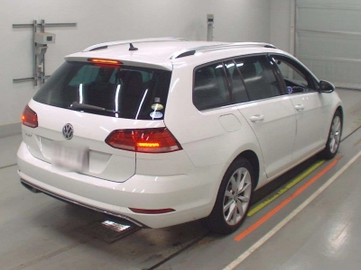 VOLKSWAGEN GOLF VARIANT