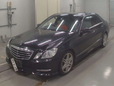 MERCEDES BENZ E CLASS