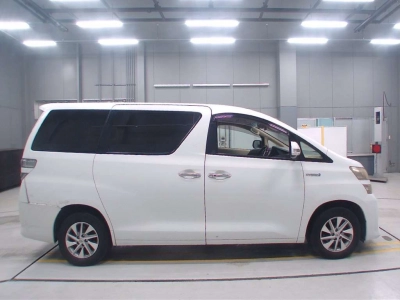 TOYOTA VELLFIRE HYBRID