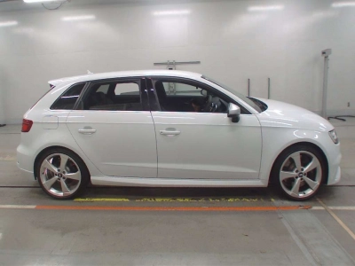 AUDI RS3 SPORTBACK