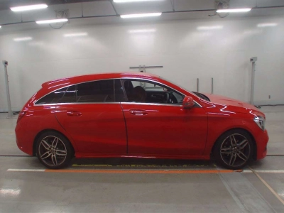MERCEDES BENZ CLA SHOOTING BRAKE