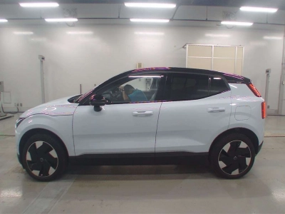 VOLVO EX30