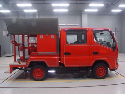 TOYOTA DYNA TRUCK