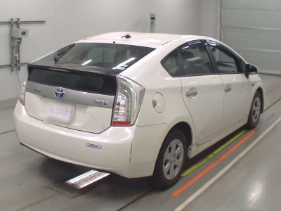 TOYOTA PRIUS PHV