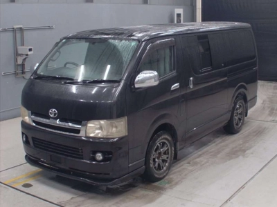 TOYOTA REGIUS VAN