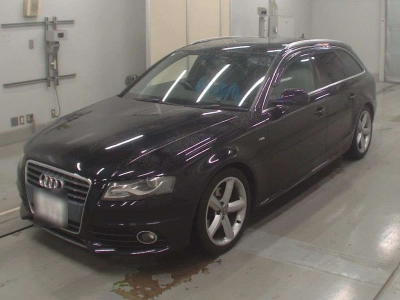 AUDI A4 AVANTE