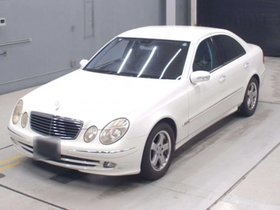 MERCEDES BENZ E CLASS