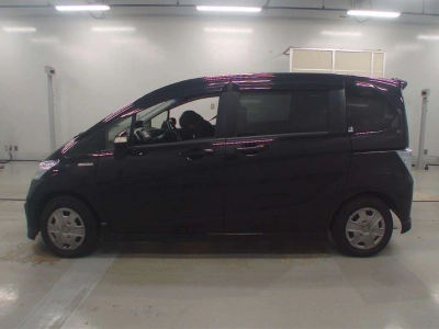 HONDA FREED HYBRID