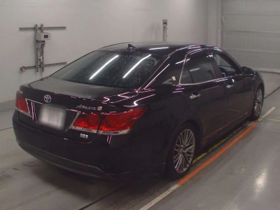 TOYOTA CROWN HYBRID