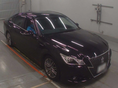 TOYOTA CROWN HYBRID