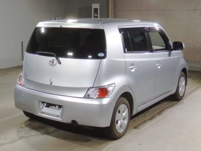 TOYOTA BB