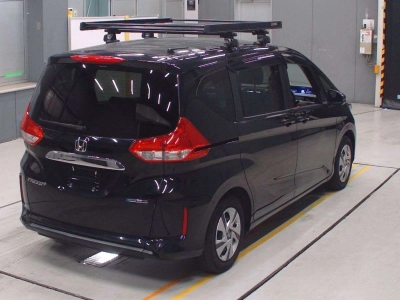 HONDA FREED + HYBRID