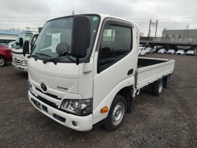 TOYOTA DYNA