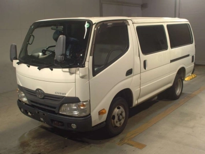 TOYOTA DYNA