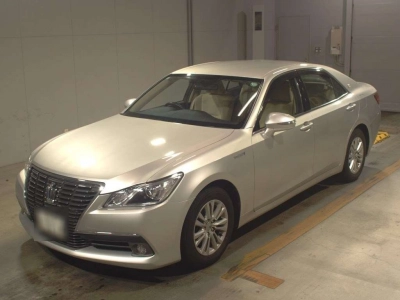 TOYOTA CROWN HYBRID