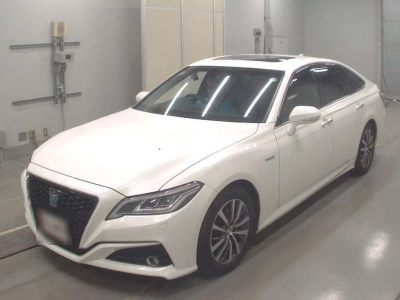 TOYOTA CROWN HYBRID