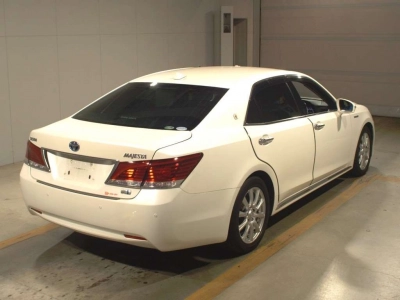 TOYOTA CROWN MAJESTA